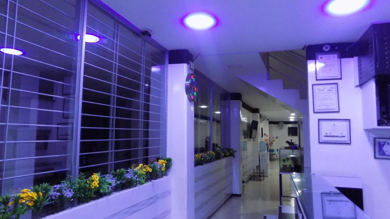 Hotel Luna Azul Florencia  Buitenkant foto