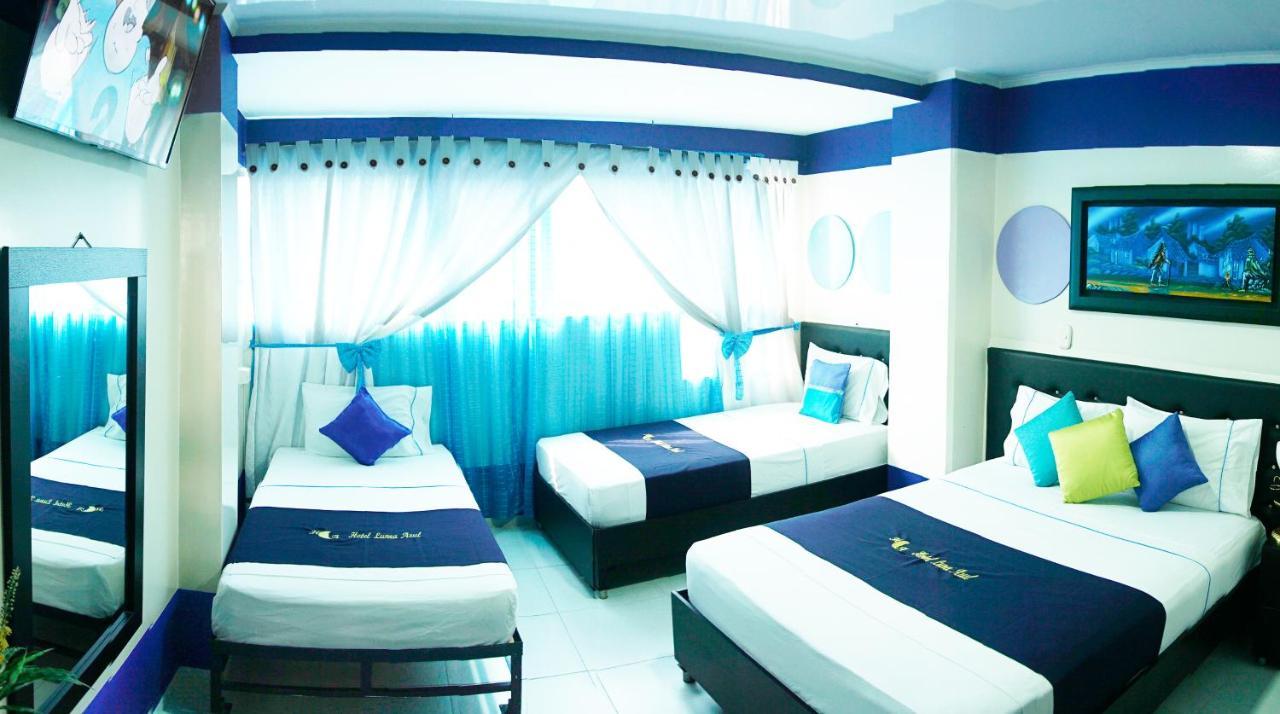 Hotel Luna Azul Florencia  Buitenkant foto