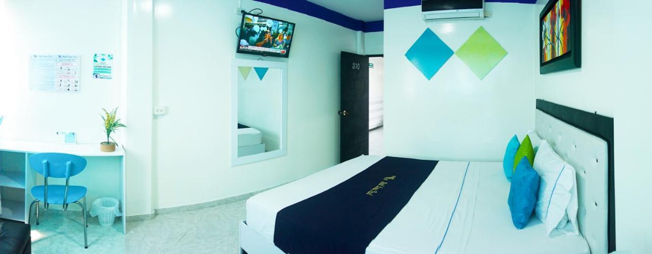 Hotel Luna Azul Florencia  Buitenkant foto